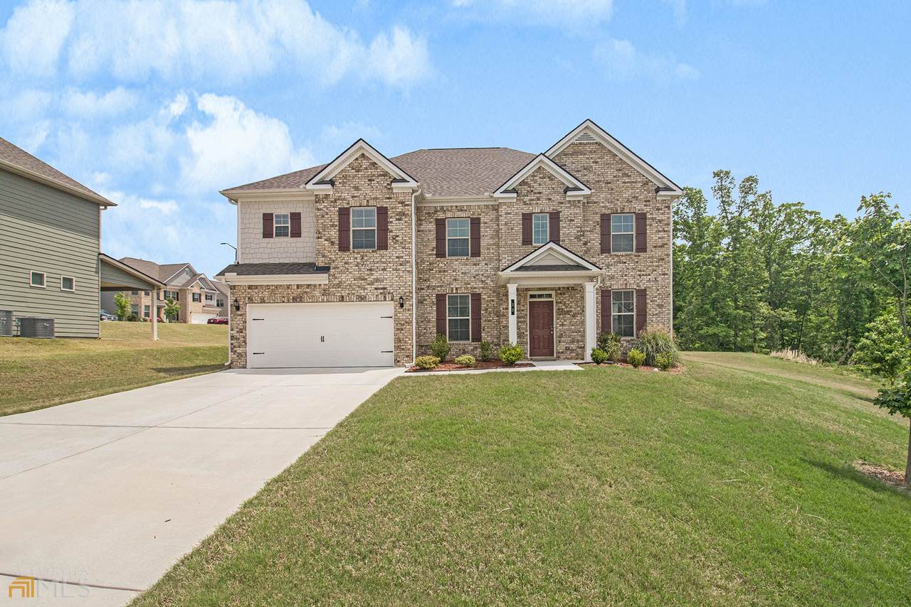 33 Hampshire Point - Photo 1