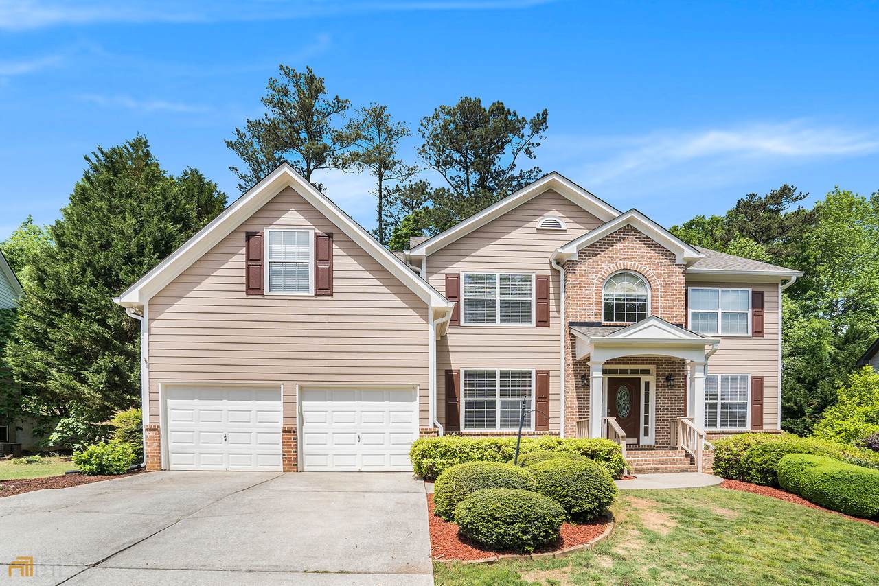 5015 Coventry Creek Drive - Photo 1