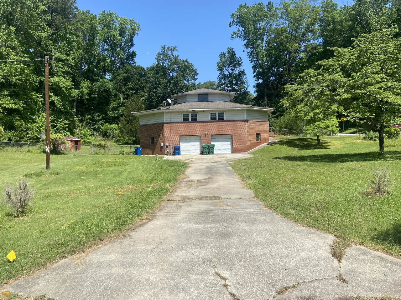 394 Parkwood Way - Photo 1