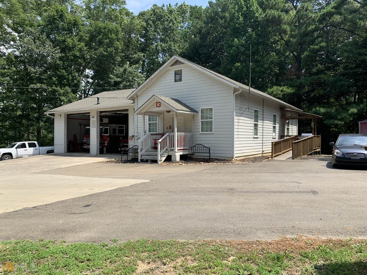 2833 Knox Bridge Highway - Photo 1
