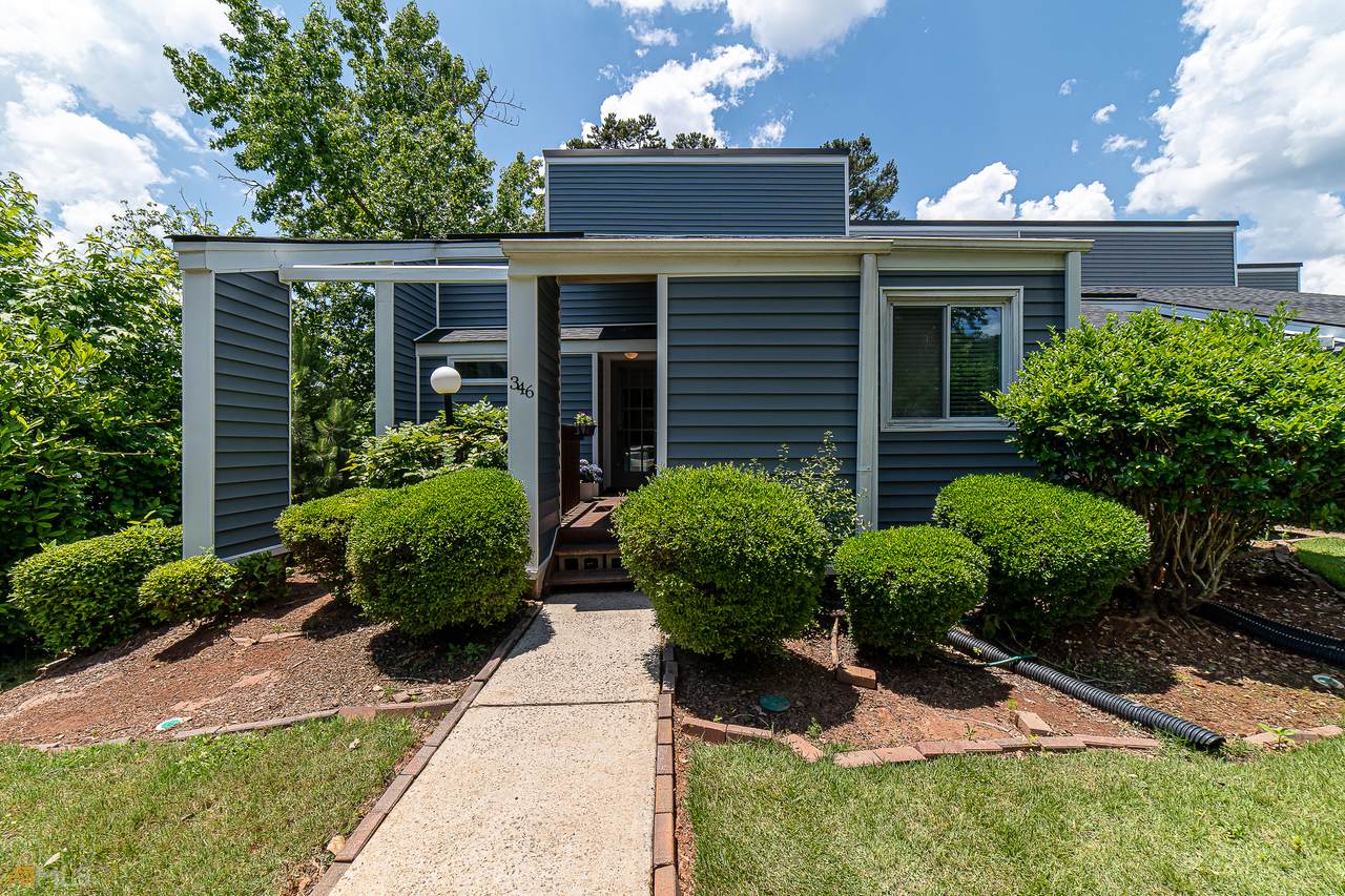 346 Berry Court - Photo 1