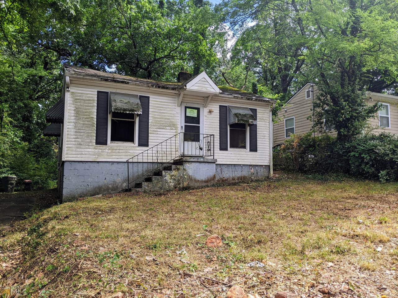 1874 Francis Avenue - Photo 1