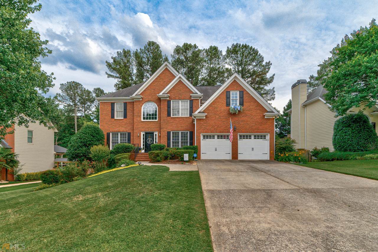 3705 Ridgeway Terrace - Photo 1