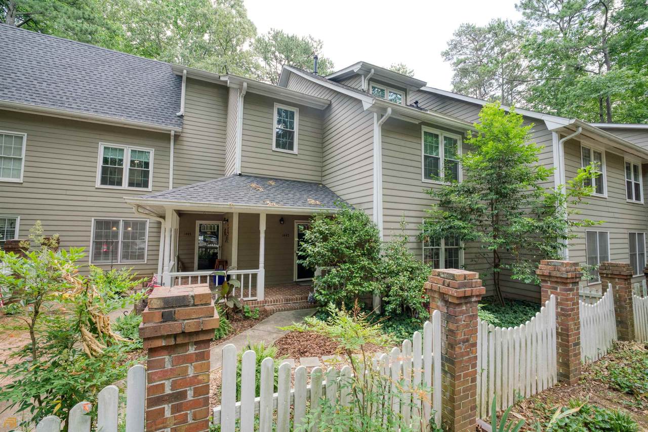 1445 Oakridge Circle - Photo 1