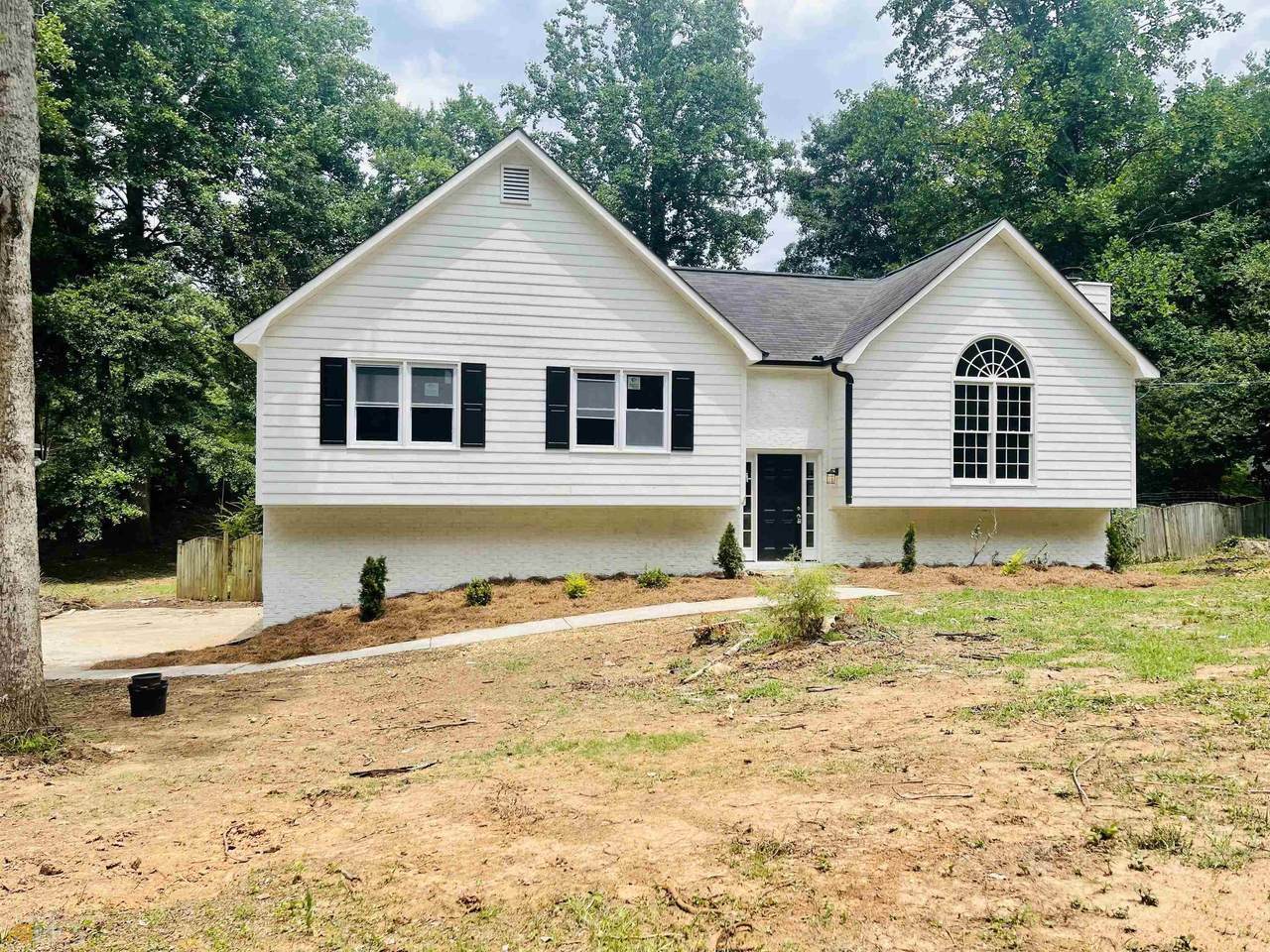 1738 Charrington Way - Photo 1