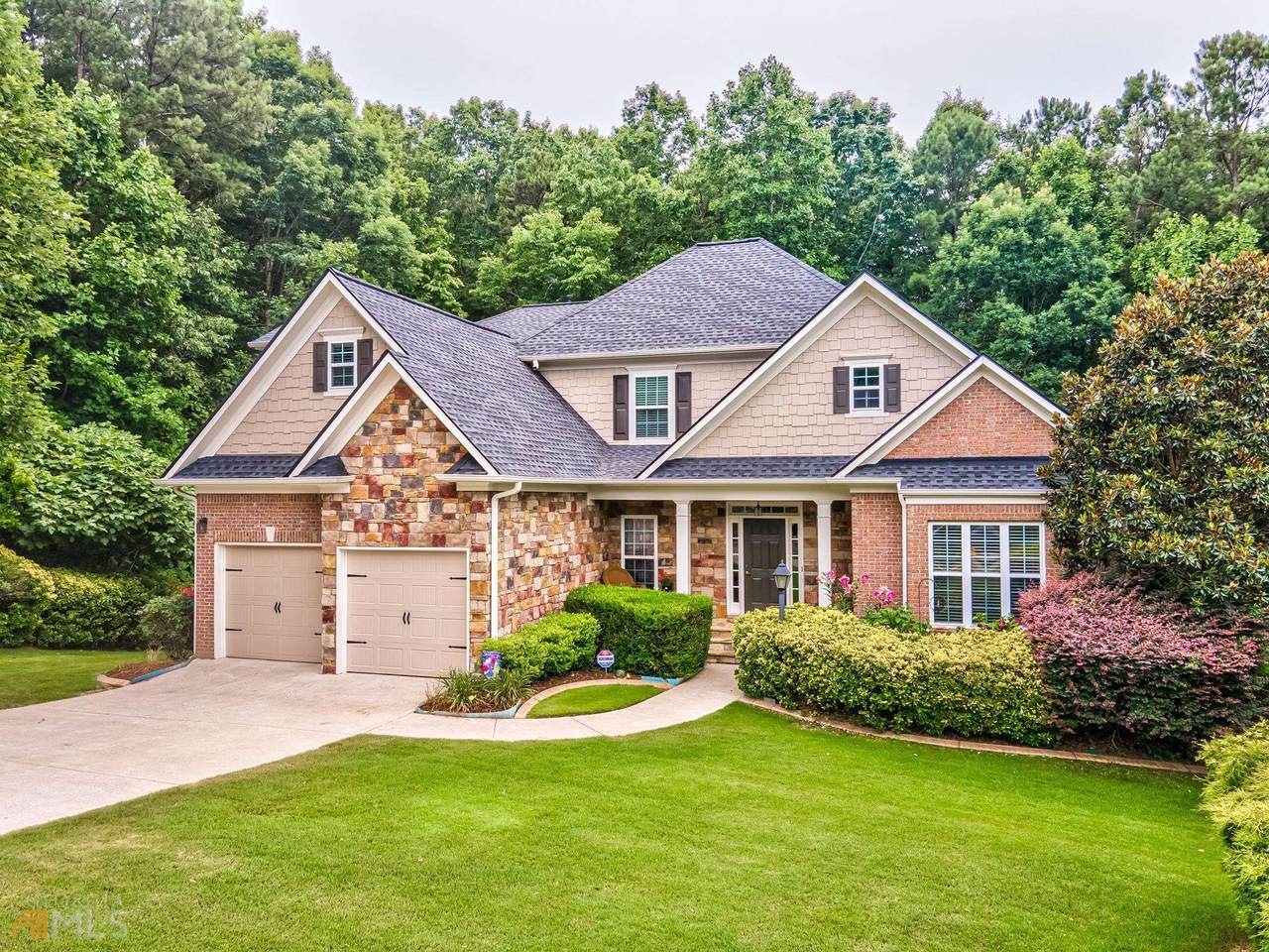 1086 Boxwood Lane - Photo 1