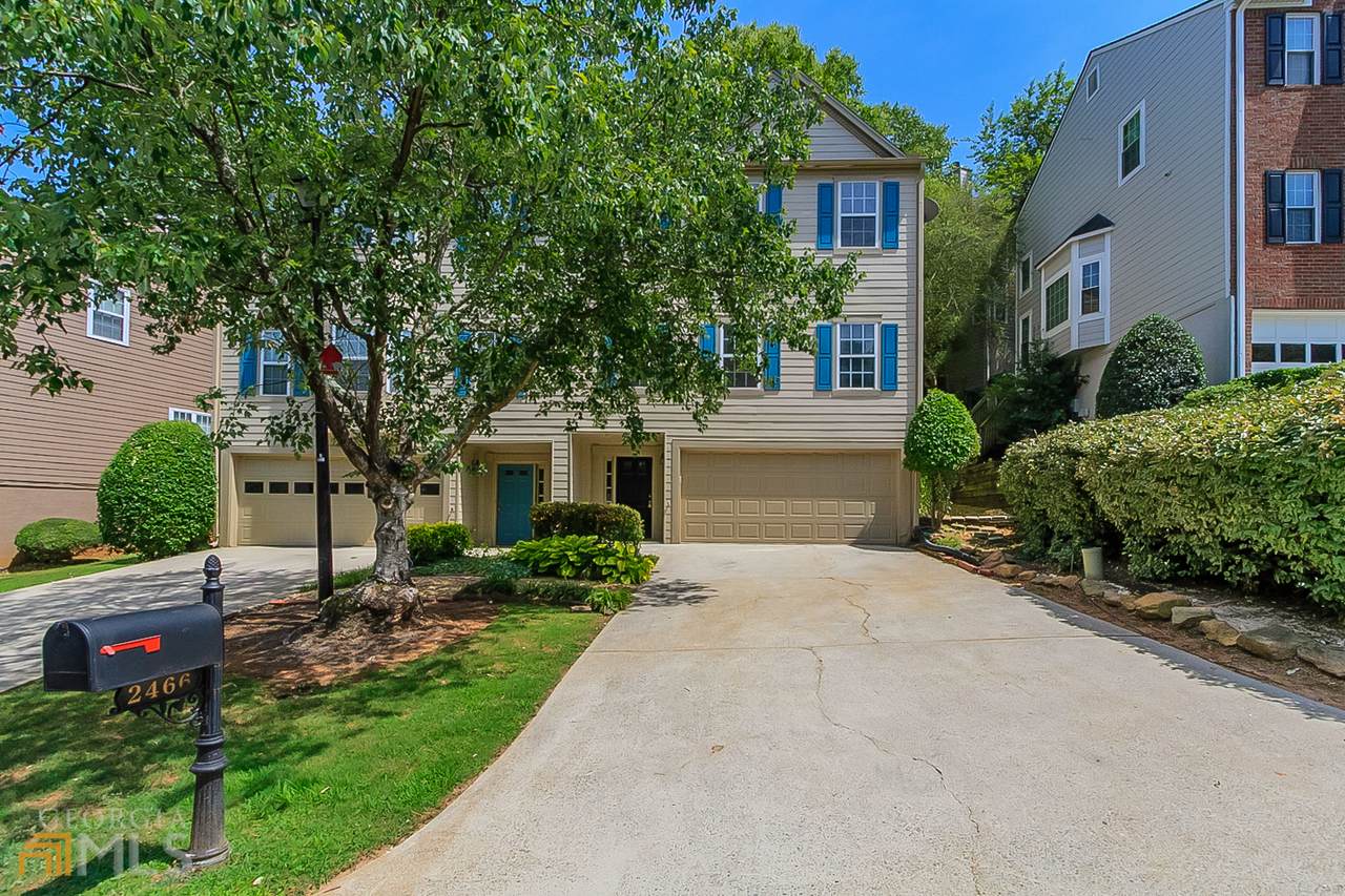 2466 Valley Cove Drive - Photo 1