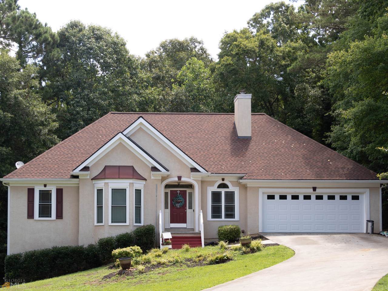 4660 Pembrooke Court - Photo 1