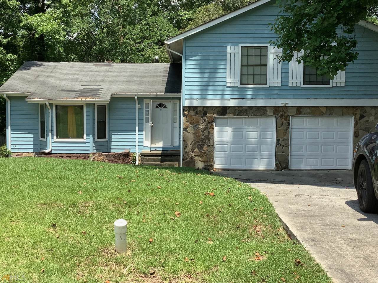 1137 Pond Ridge Drive - Photo 1