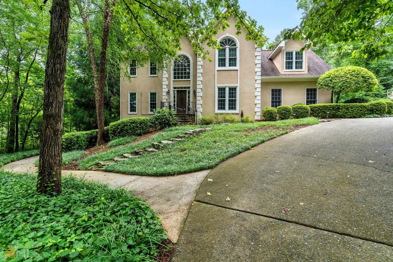10440 Shallowford Road - Photo 1