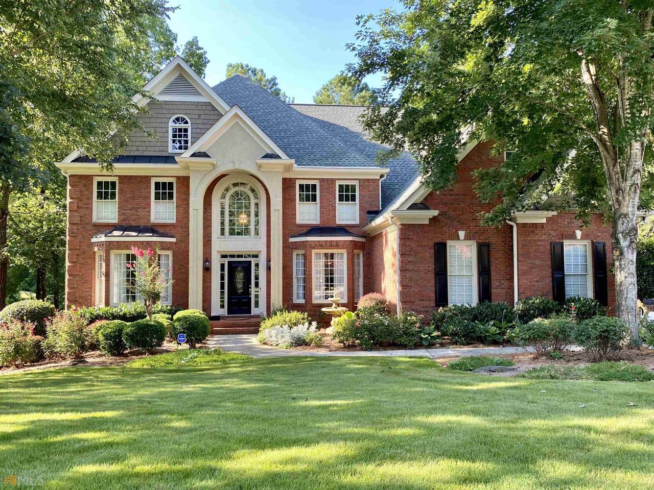 1040 Overlook Drive - Photo 1