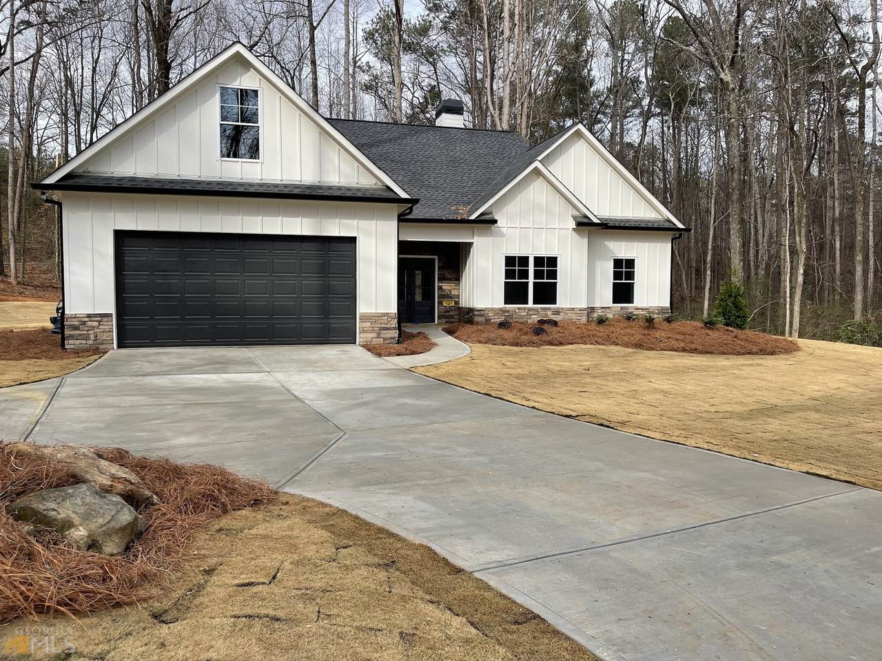 16 Edgewater Drive - Photo 1