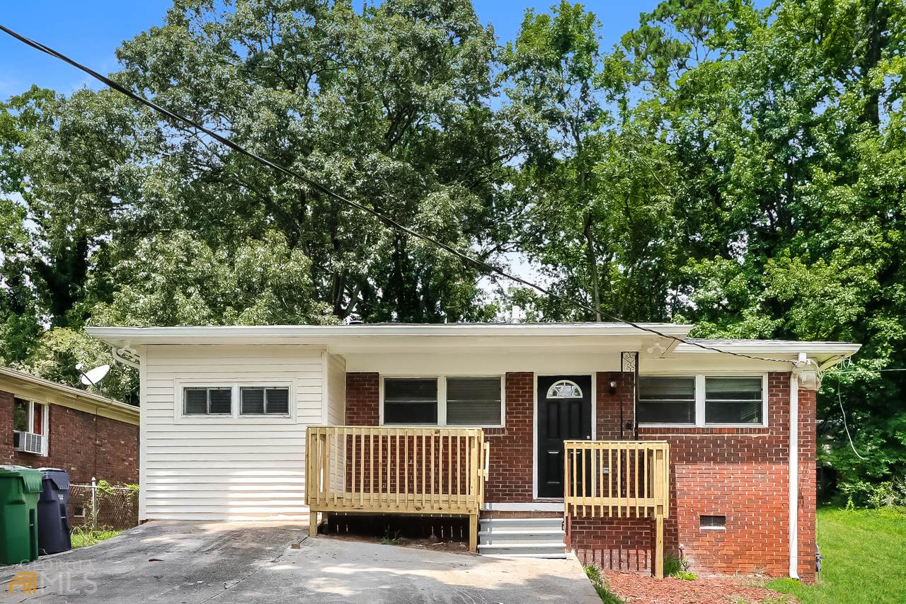 1735 Leslie Avenue - Photo 1