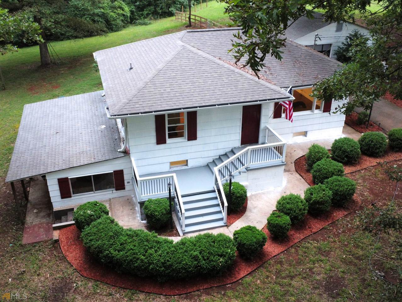 208 Nays Way - Photo 1