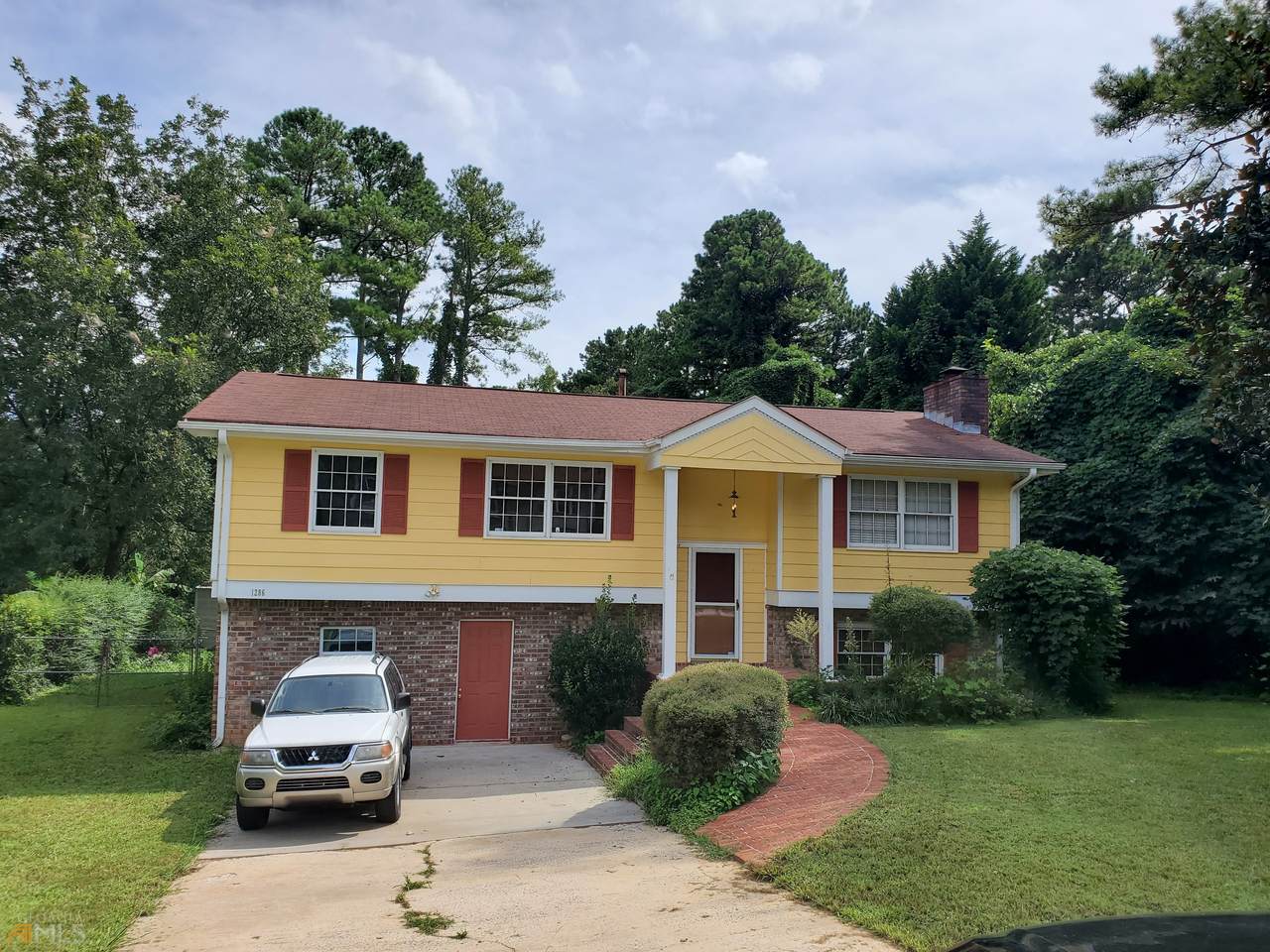 1286 Pixley Drive - Photo 1