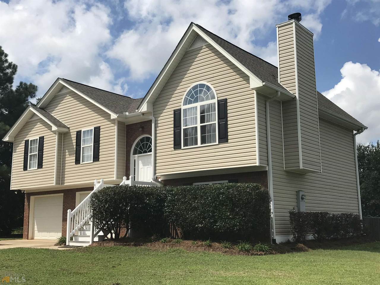 34 Meadowbridge Drive - Photo 1