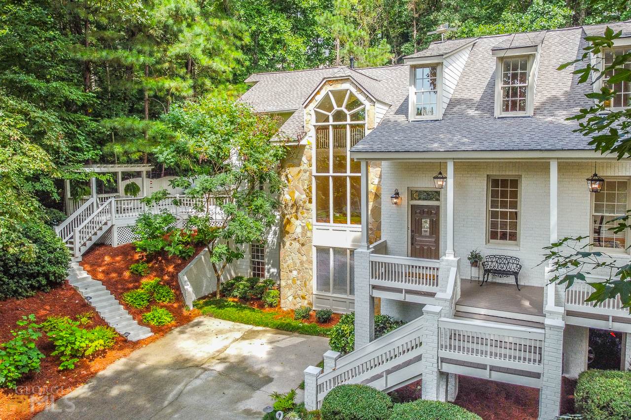 696 River Forest Court - Photo 1
