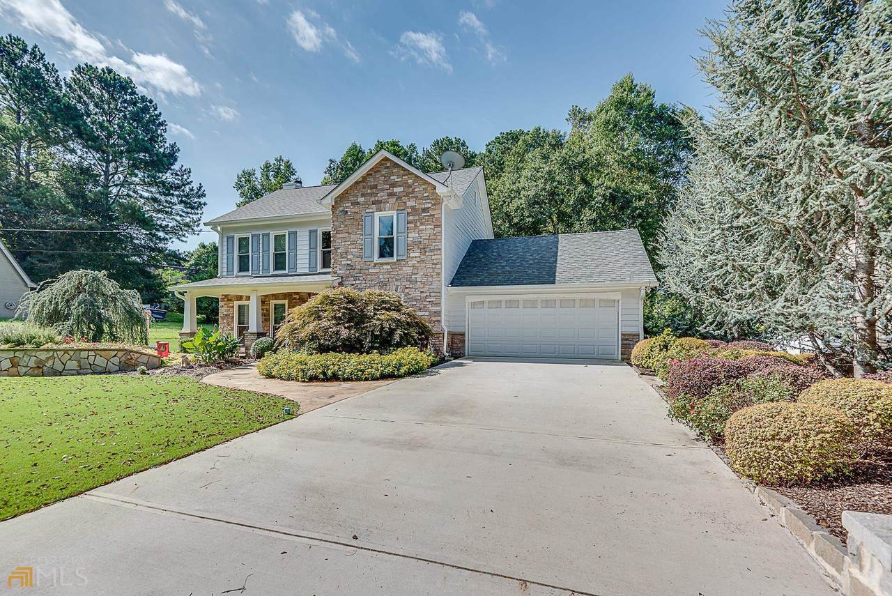 933 Old Cumming Road - Photo 1