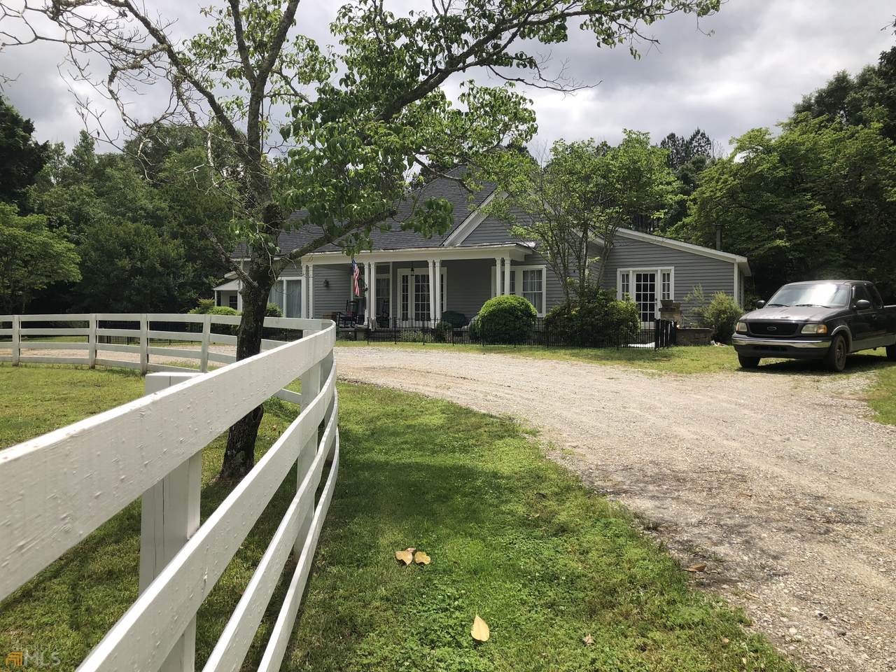 344 Flat Shoals Road - Photo 1