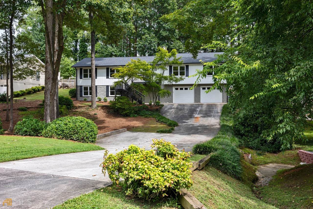 3110 Meadow Drive - Photo 1