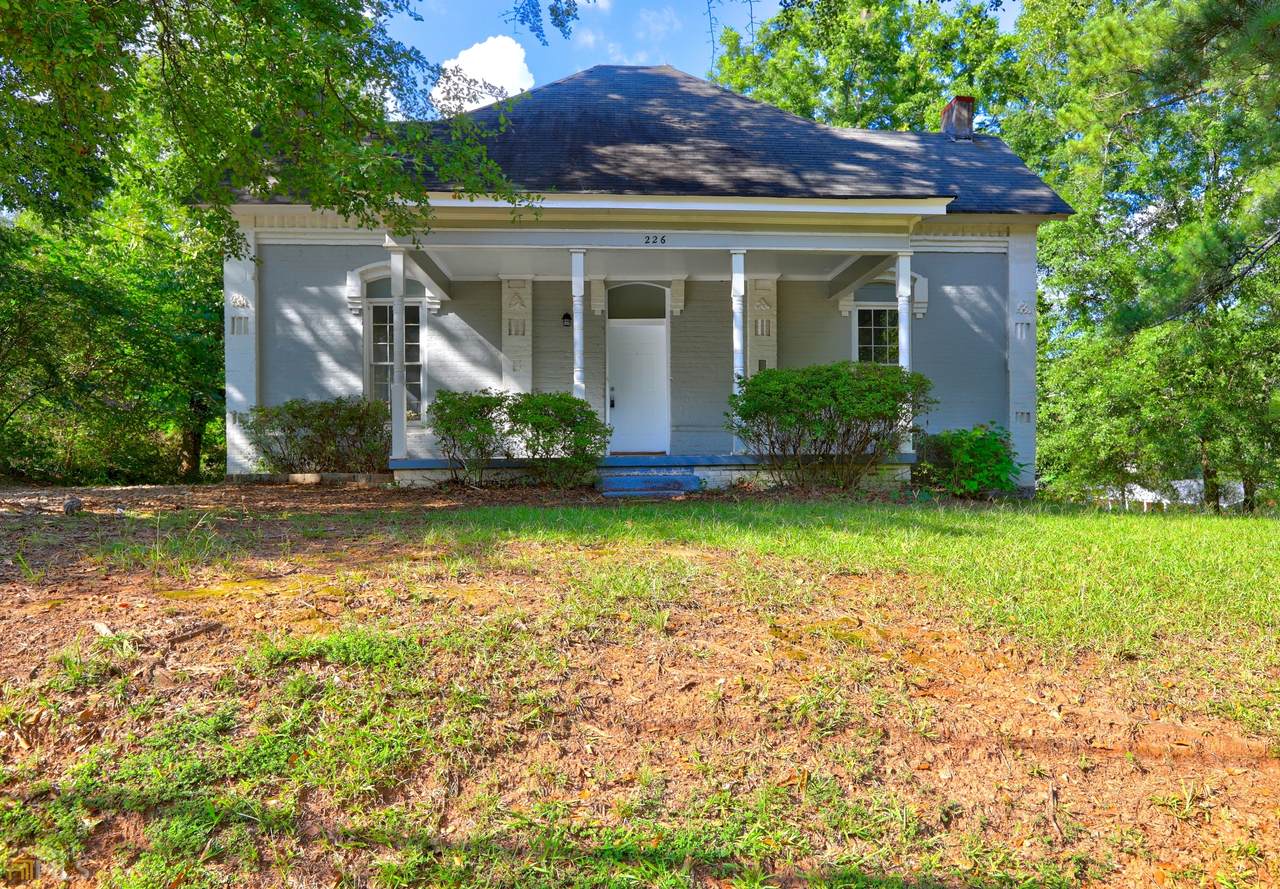 226 Austin Avenue - Photo 1