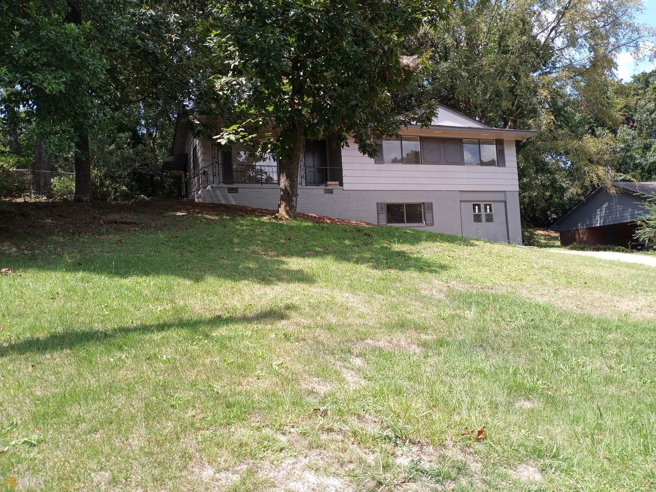 909 Ashland Avenue - Photo 1