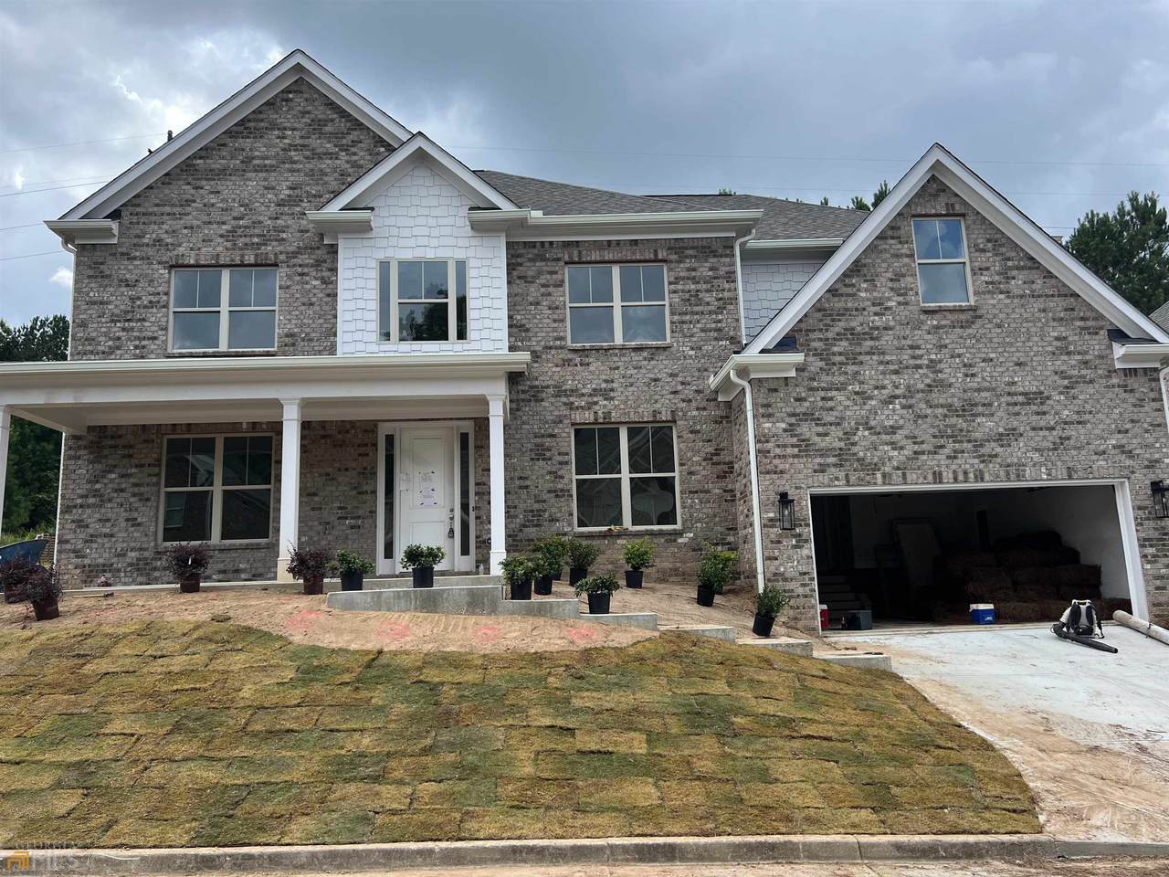 1105 Falkirk Lane - Photo 1