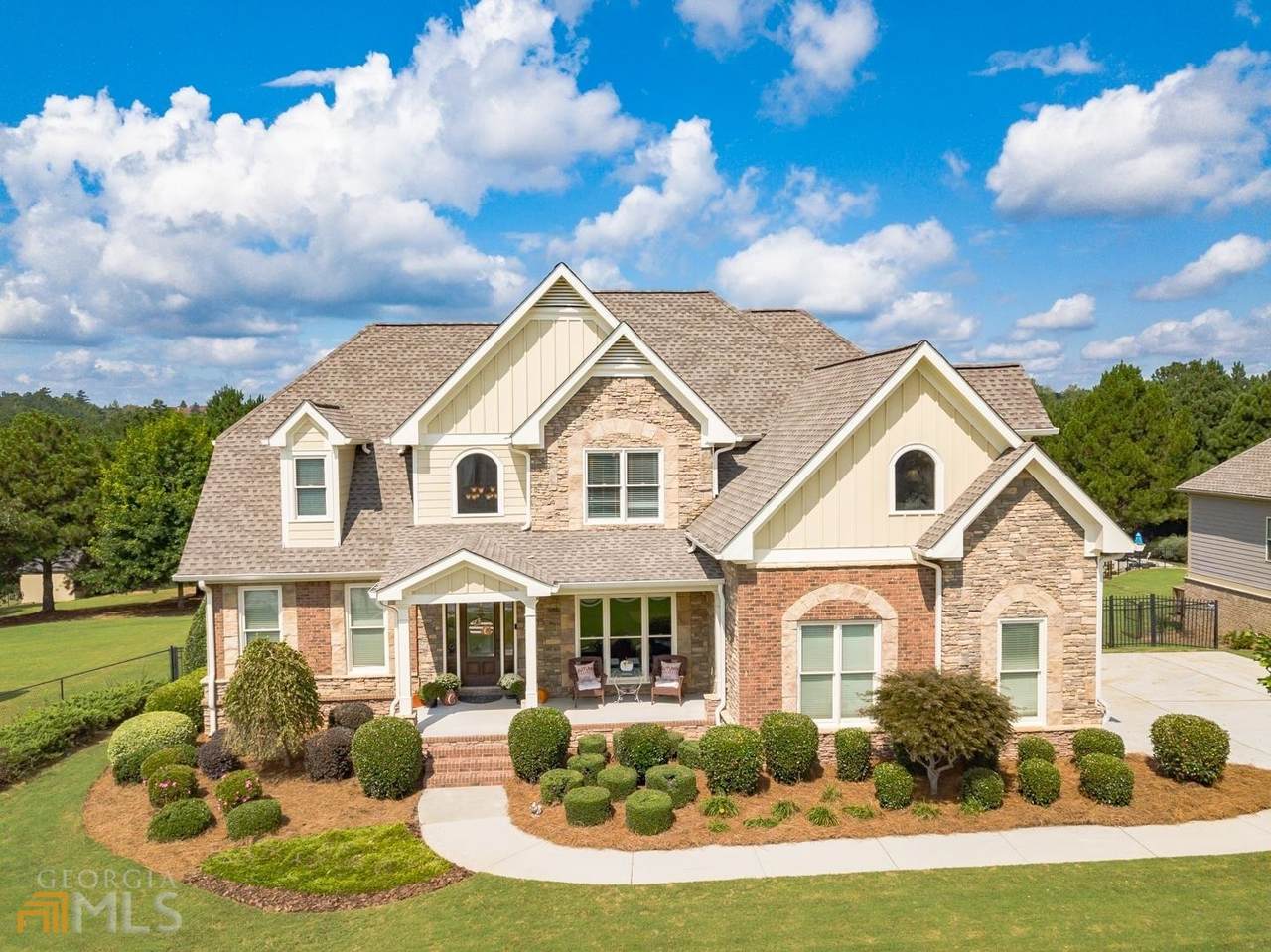 1021 Silver Thorne Drive - Photo 1