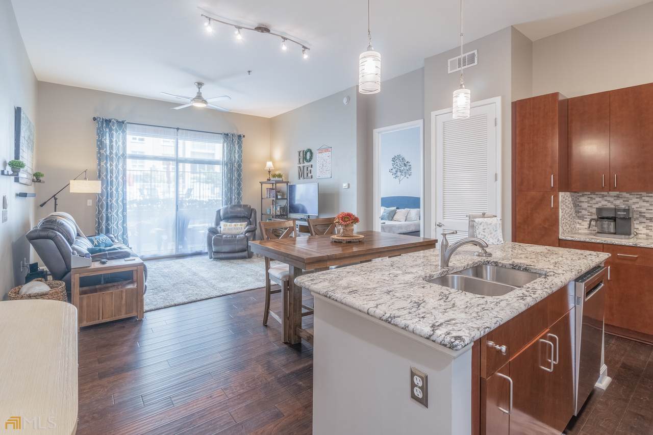 711 Cosmopolitan Drive - Photo 1