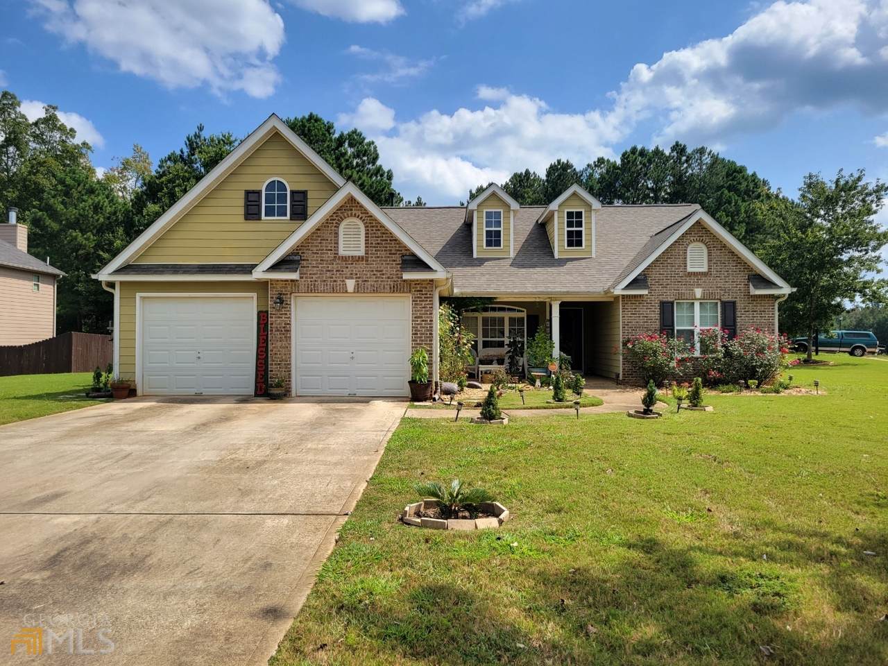1201 Pendley Point - Photo 1