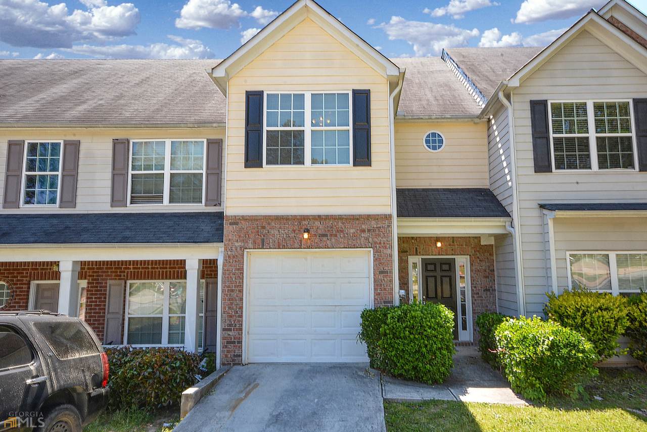 284 Brookview Drive - Photo 1