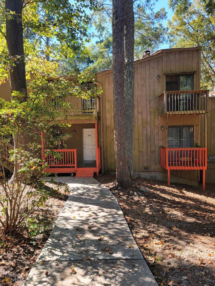 3103 Fairington Dr Drive - Photo 1
