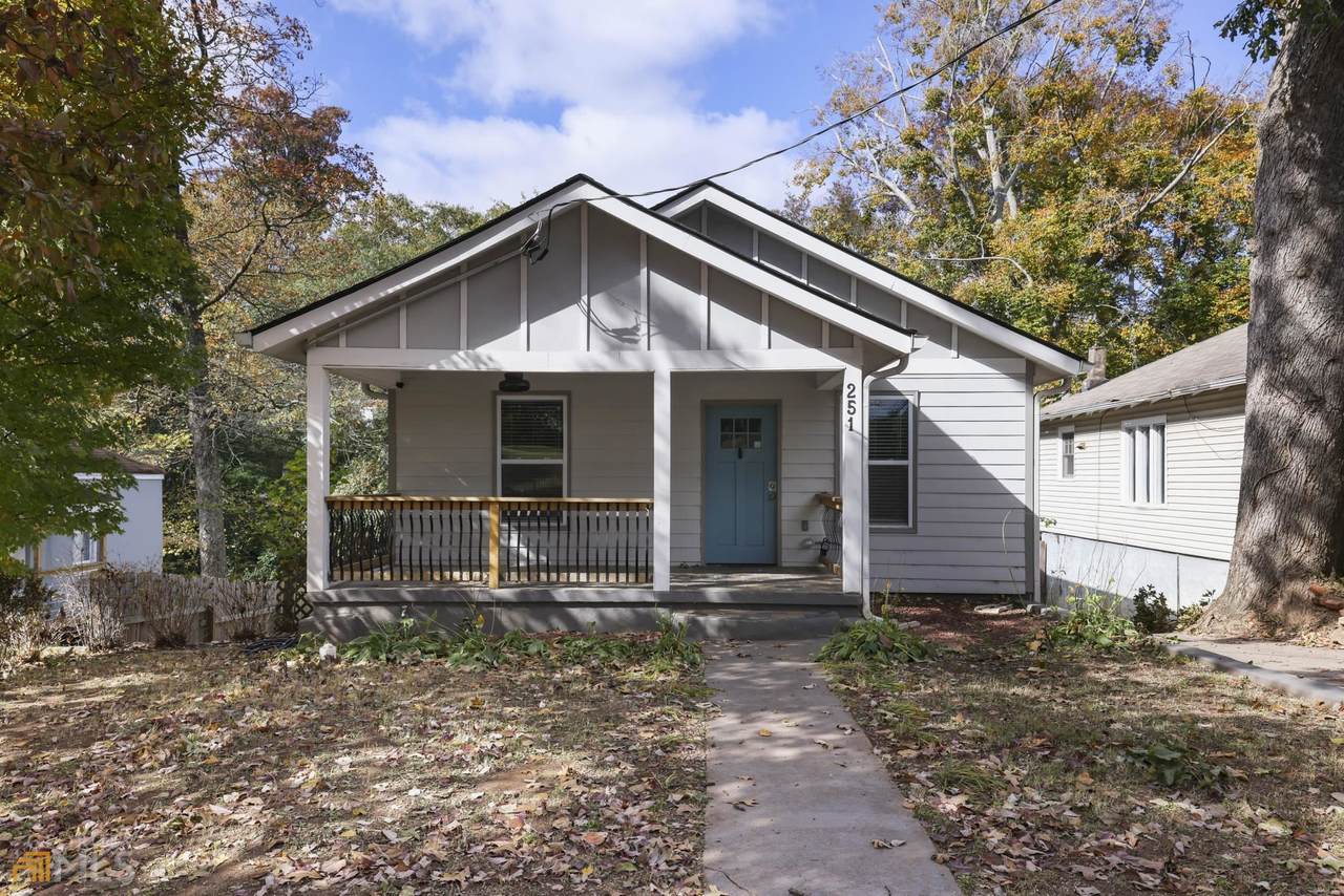 251 Memorial Terrace - Photo 1