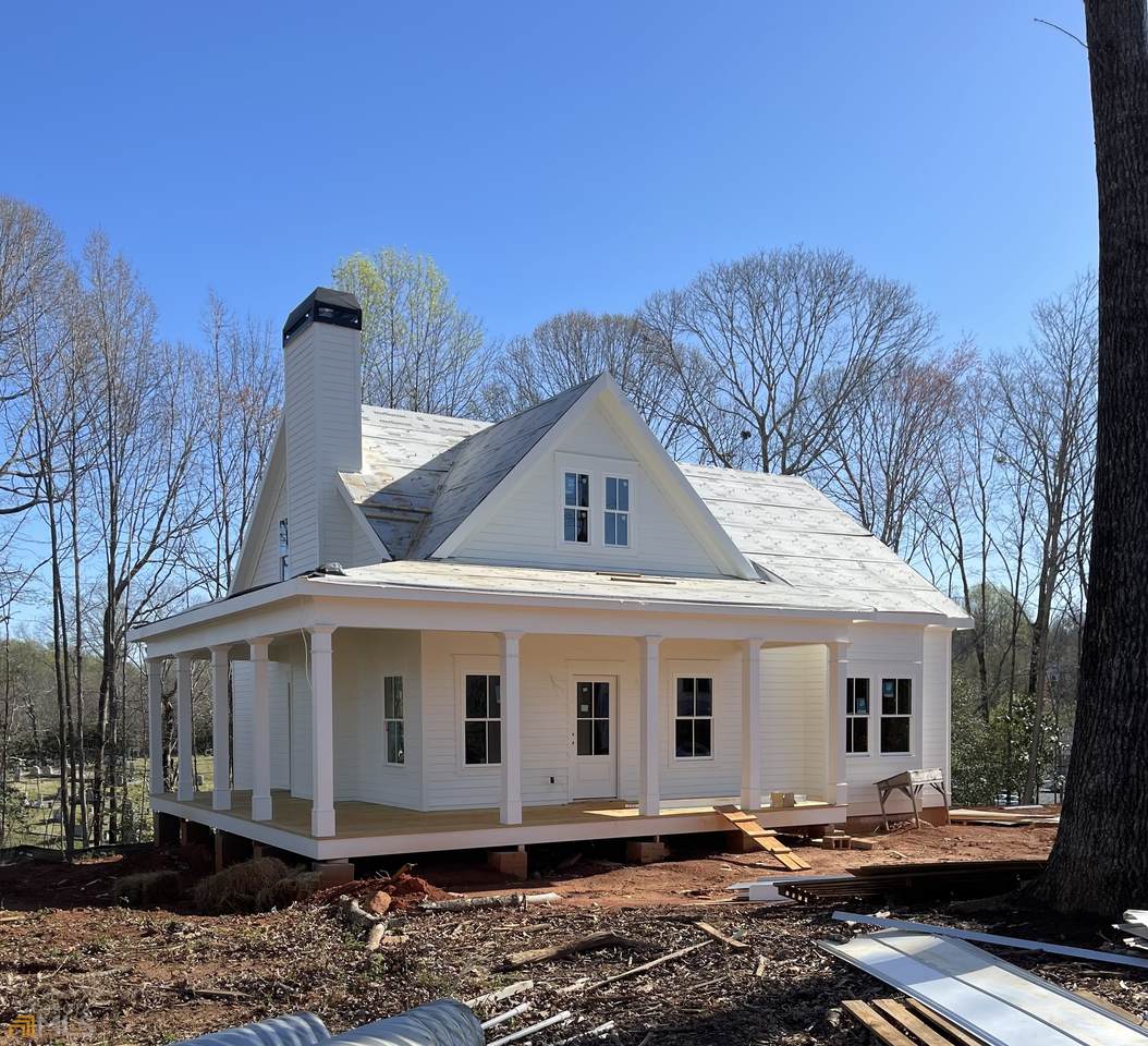 223 East Underwood Street - Photo 1