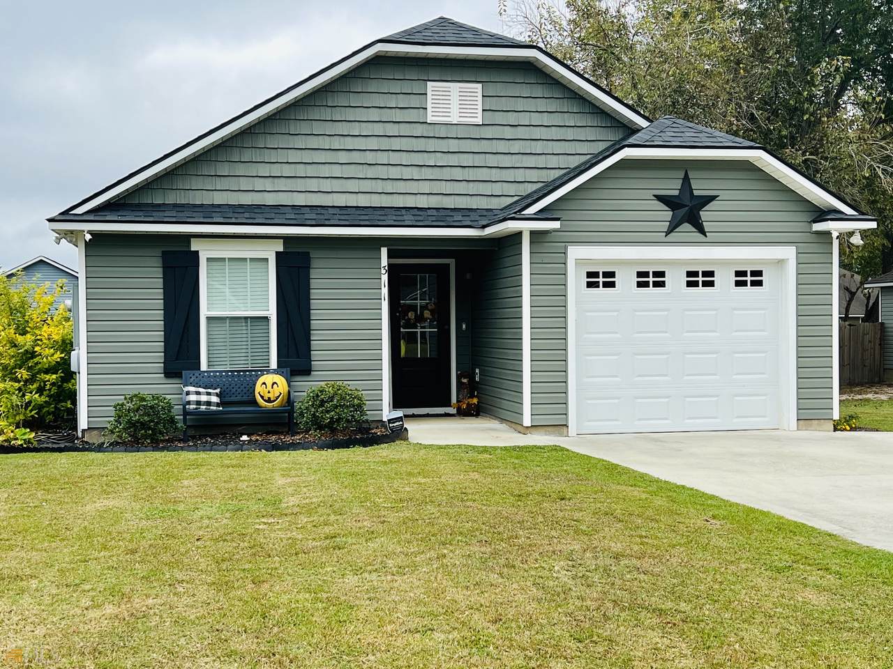 311 Hayden Way - Photo 1