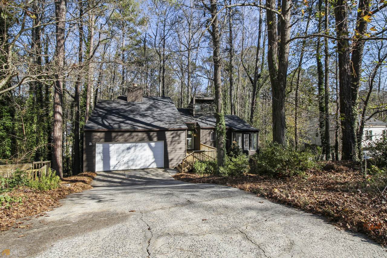 2610 Rocky Springs Drive - Photo 1