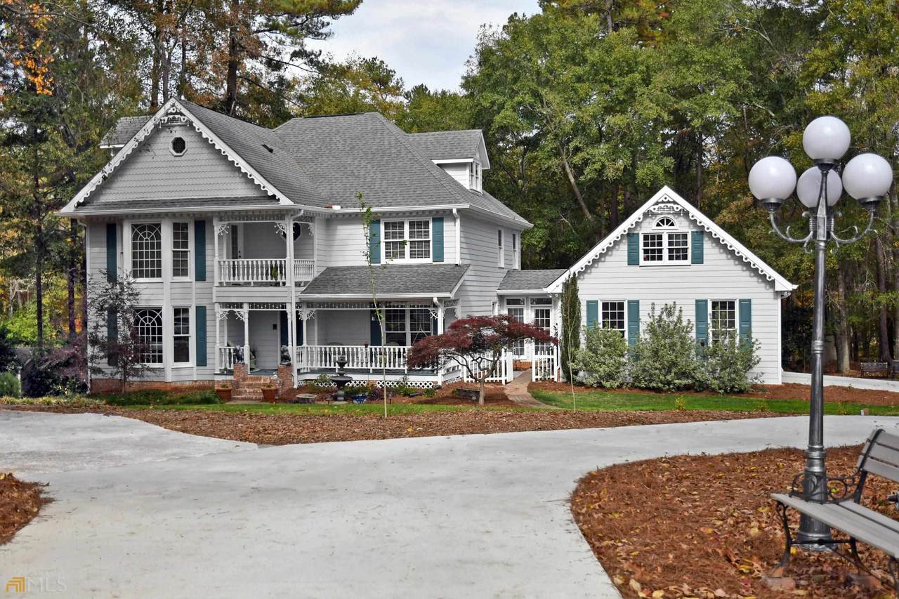 2762 Cliffview Drive - Photo 1