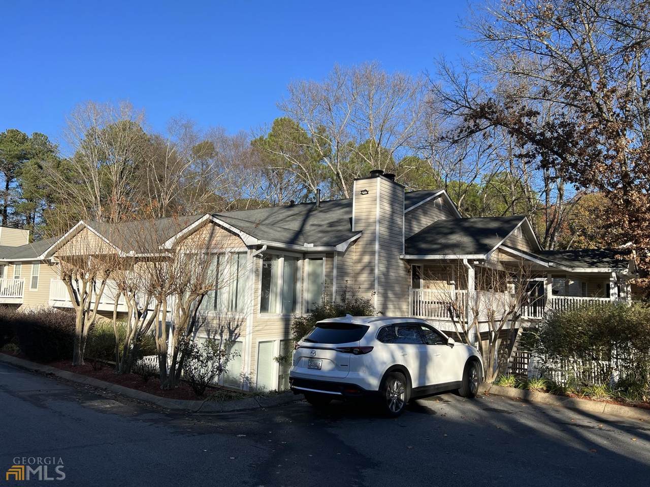 100 Augusta Drive - Photo 1