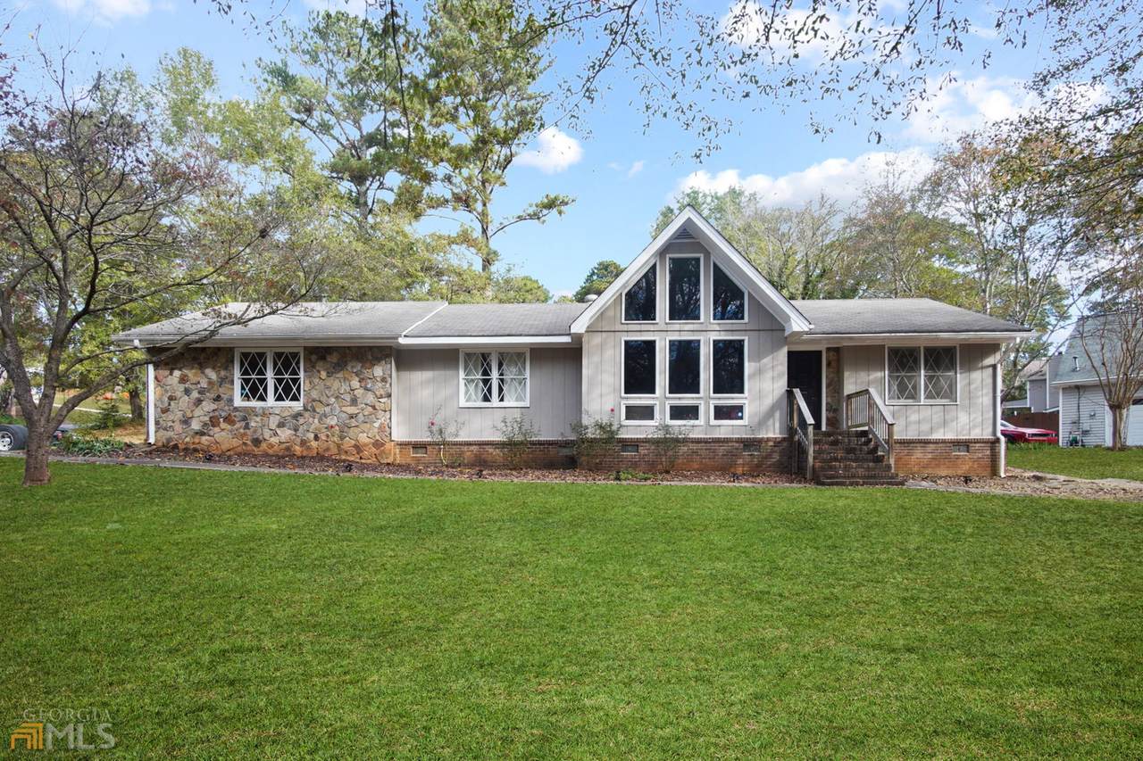 3331 Manchester Drive - Photo 1