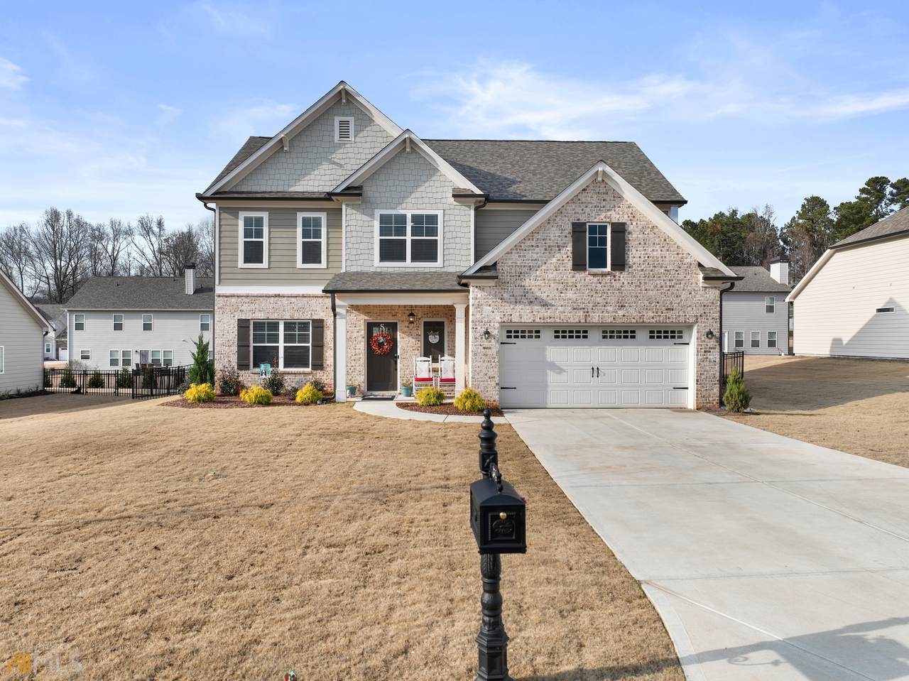 1374 Woods Lane - Photo 1