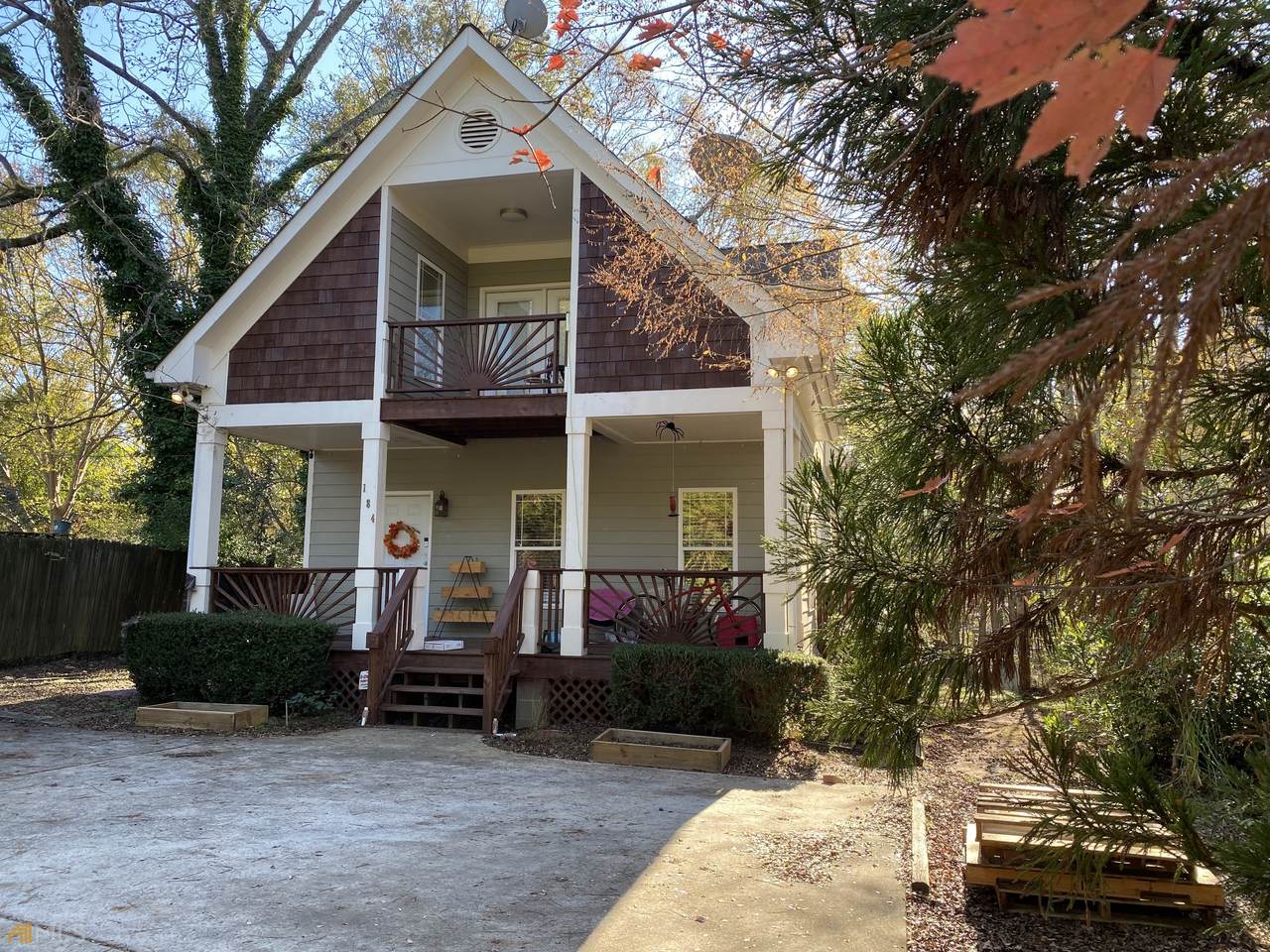 184 Vine Street - Photo 1