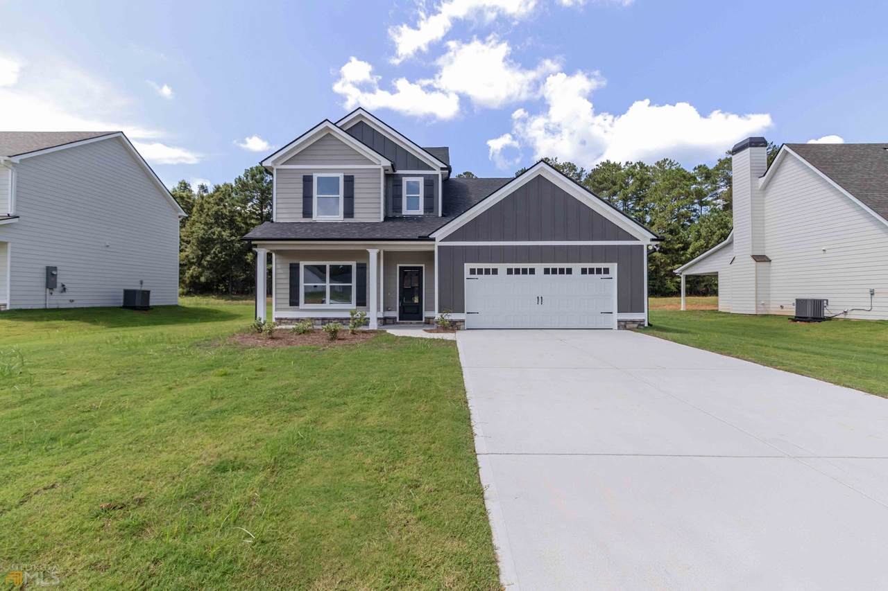 112 Standing Oaks Drive - Photo 1