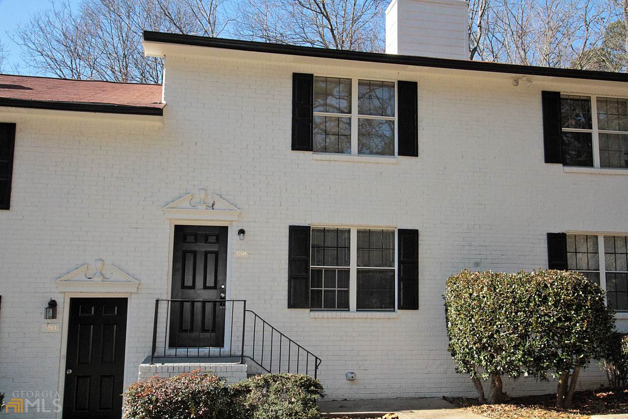 3205 Highpoint Court - Photo 1