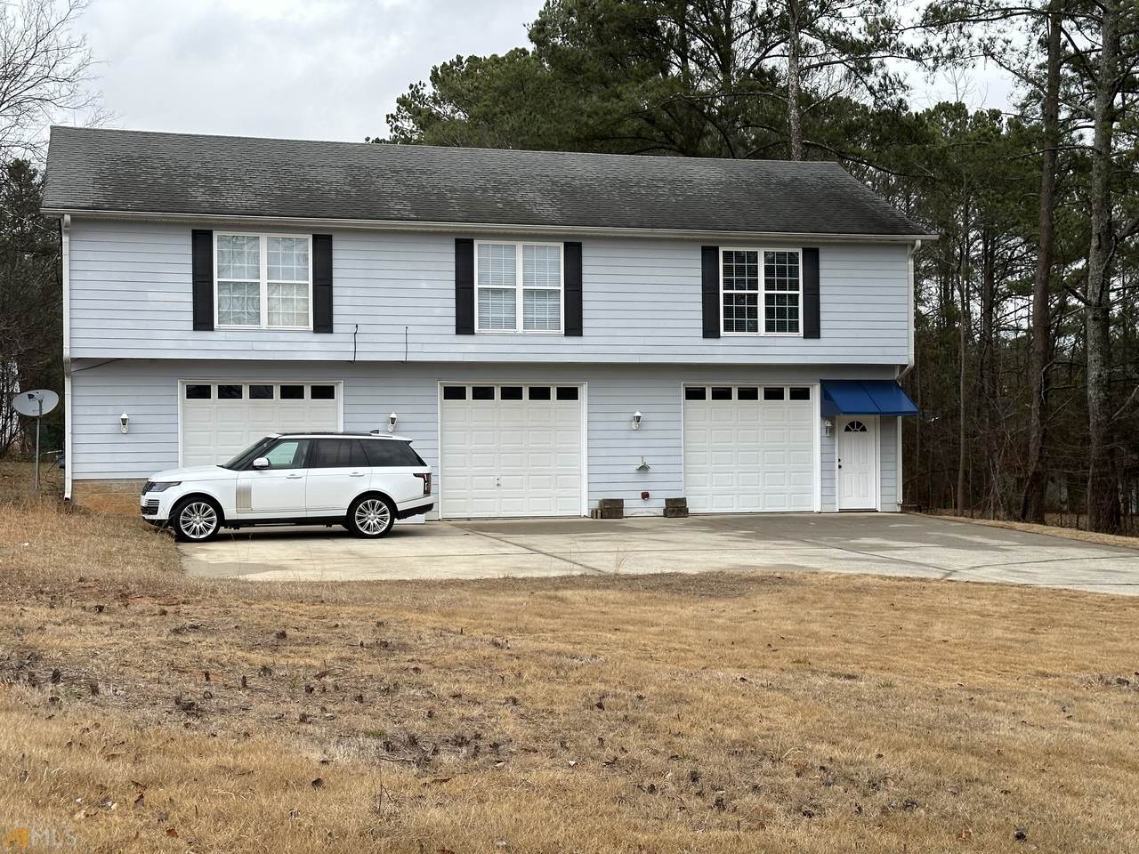2276 Fairburn Road - Photo 1
