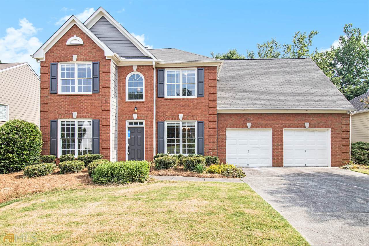 565 Edgehill Place - Photo 1