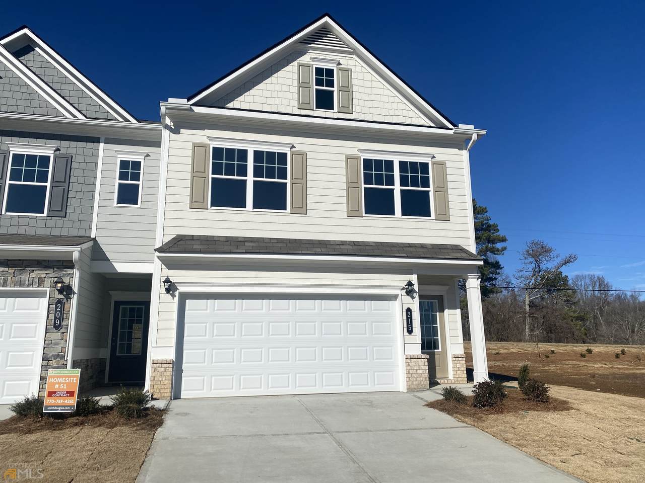 215 Pinnacle Way - Photo 1