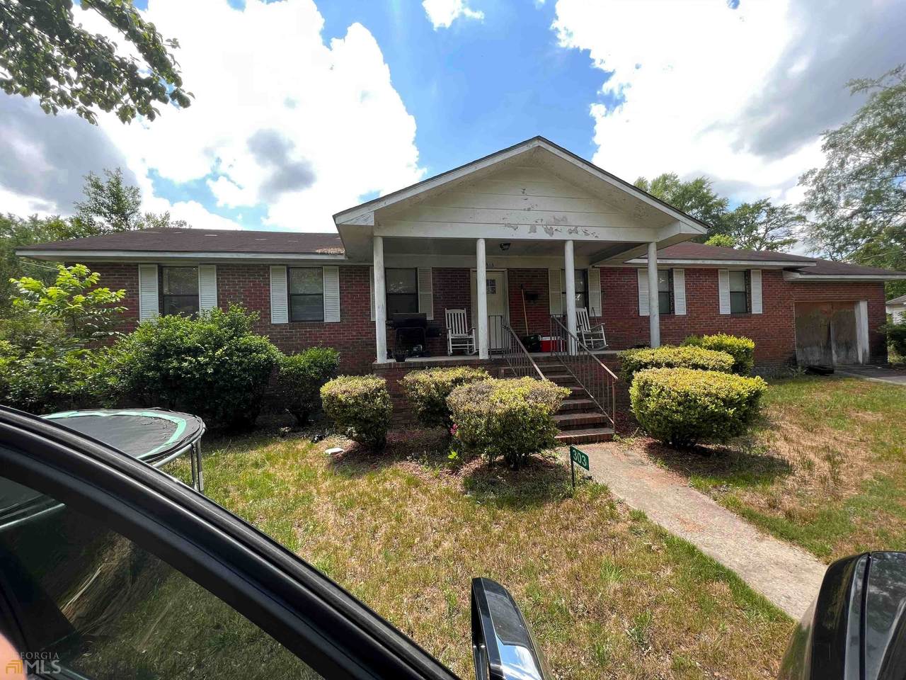 303 Asbury Street - Photo 1