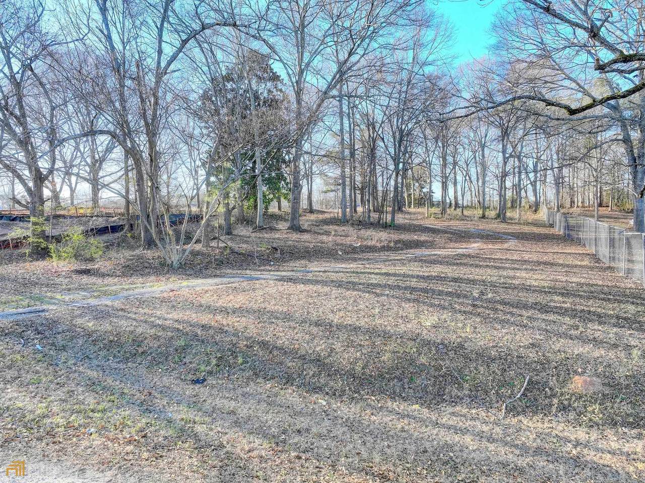 207 Walton Street - Photo 1