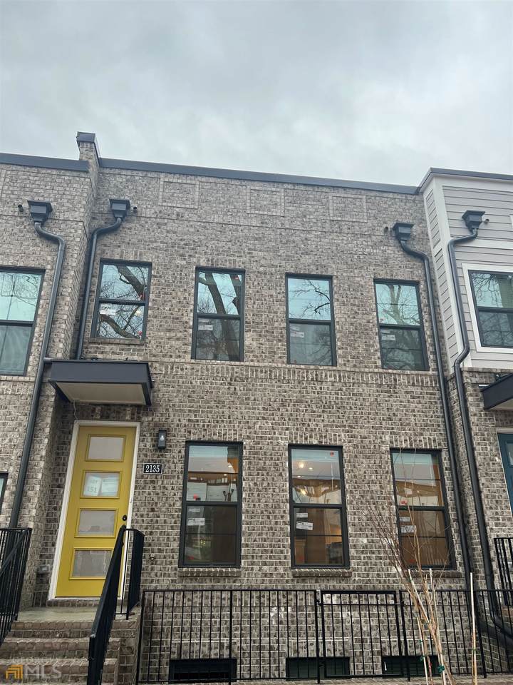 2135 Burnside Drive - Photo 1