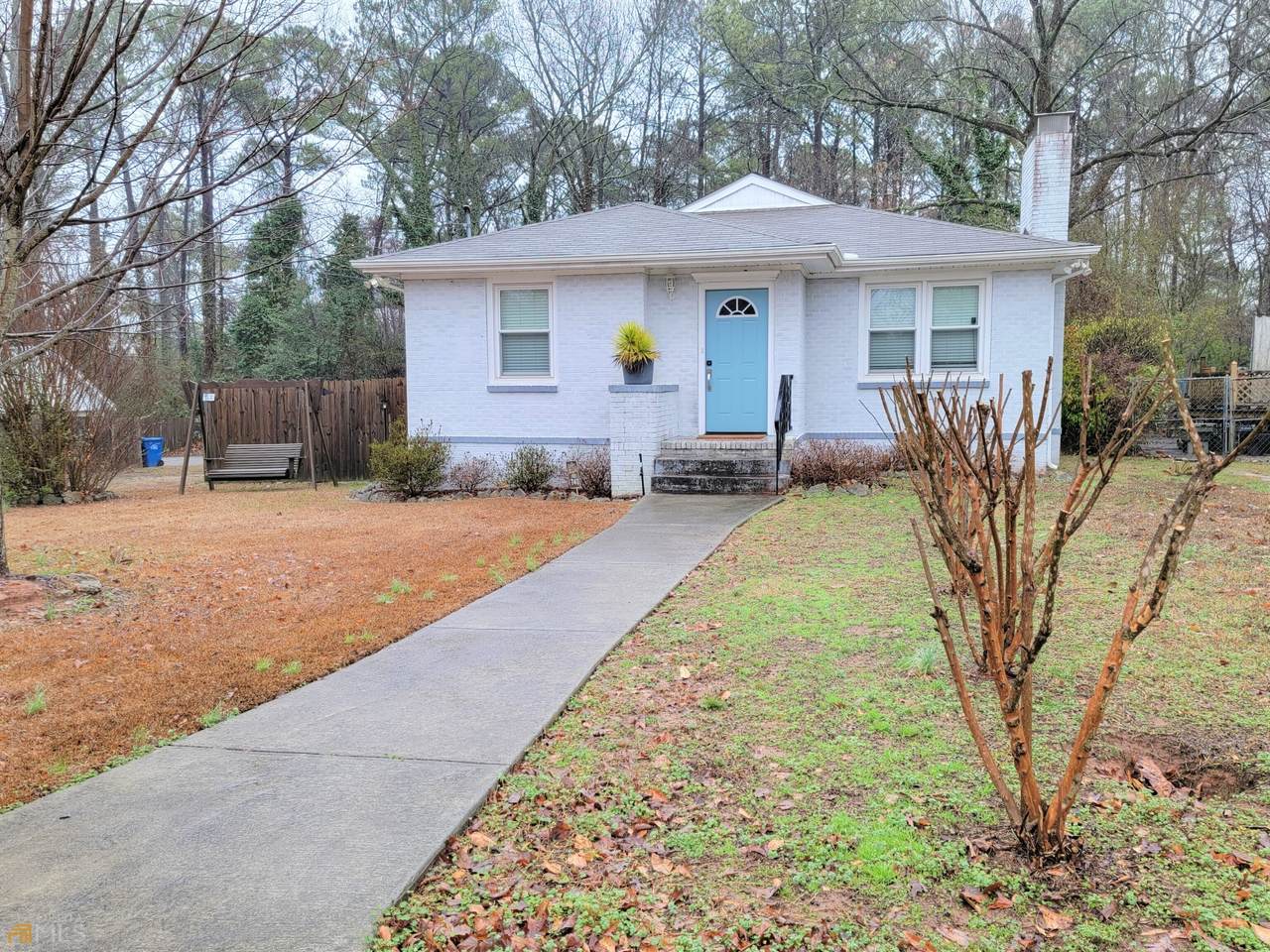 740 Pasley Avenue - Photo 1